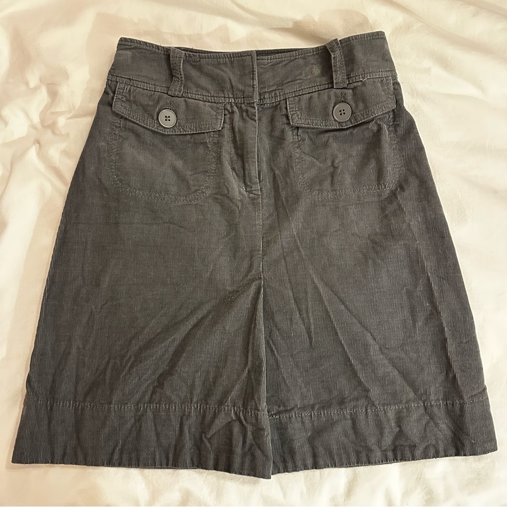 grey high waisted skirt with pockets